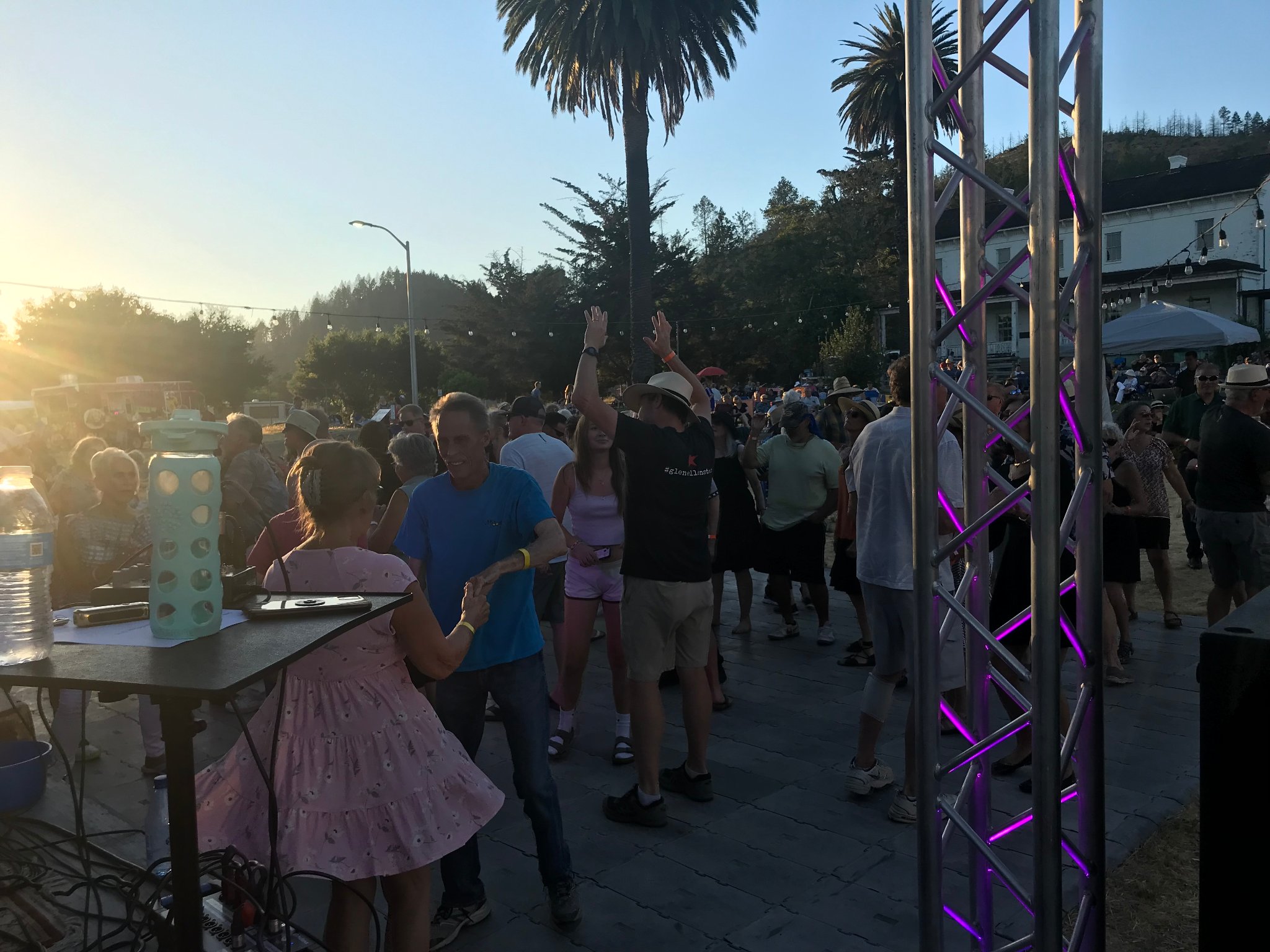 Dancing in the golden hour at Hood Mansion — 2023